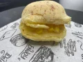 32 - Po de Queijo Catupiry e Milho